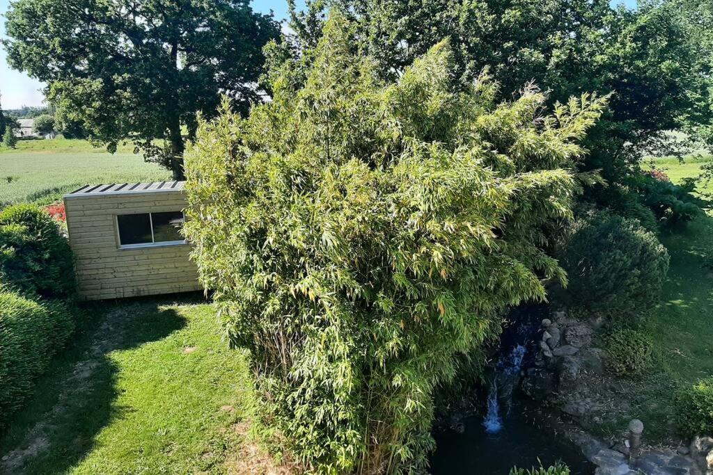 La Maison Bleue Saint-Sauveur-des-Landes Exteriér fotografie